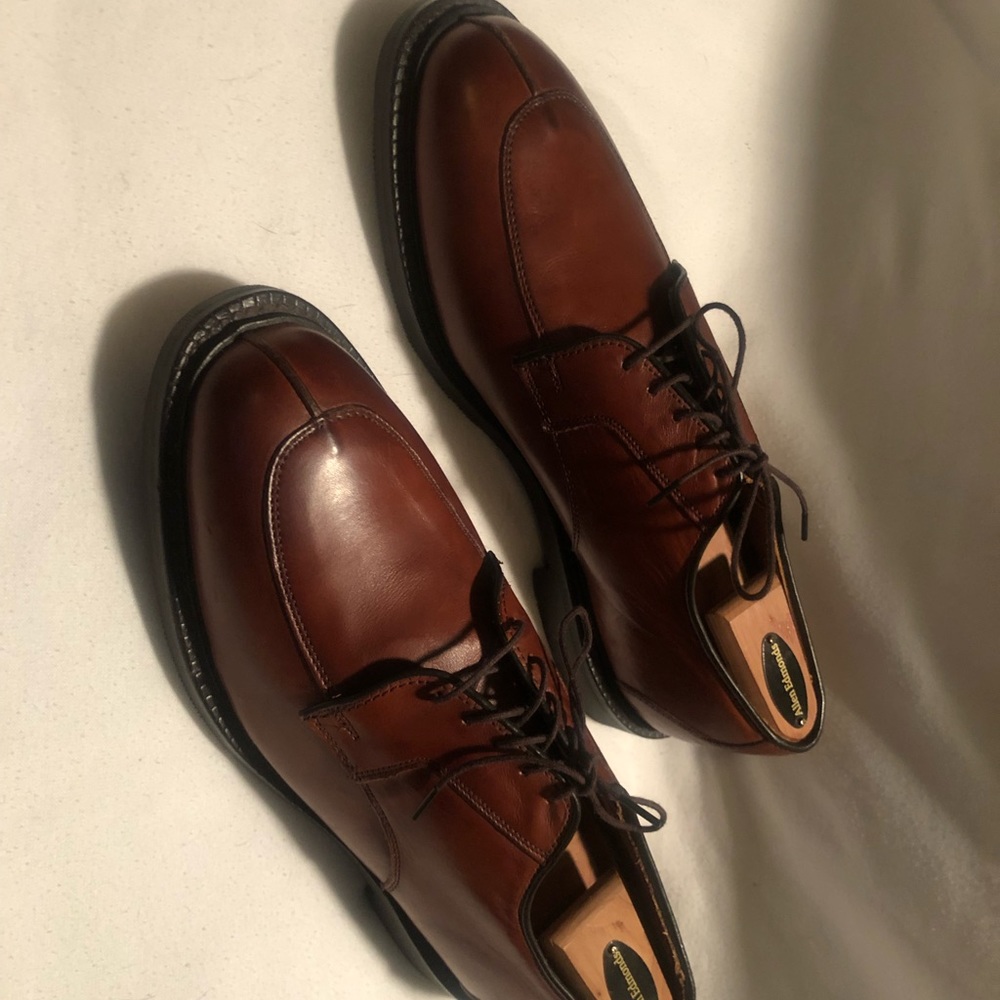 Allen Edmonds Ashton Split Toe Derby size 10 M Leather upper Rubber comfort sole